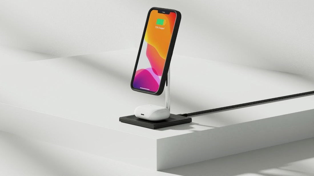 Native Union Magnetic Wireless Charging Stand for iPhone &amp; Qi Compatible - Black (Refurbished)