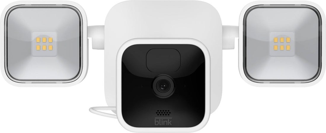 Blink Outdoor Wireless 1080p Security Camera with Floodlight - White (New)