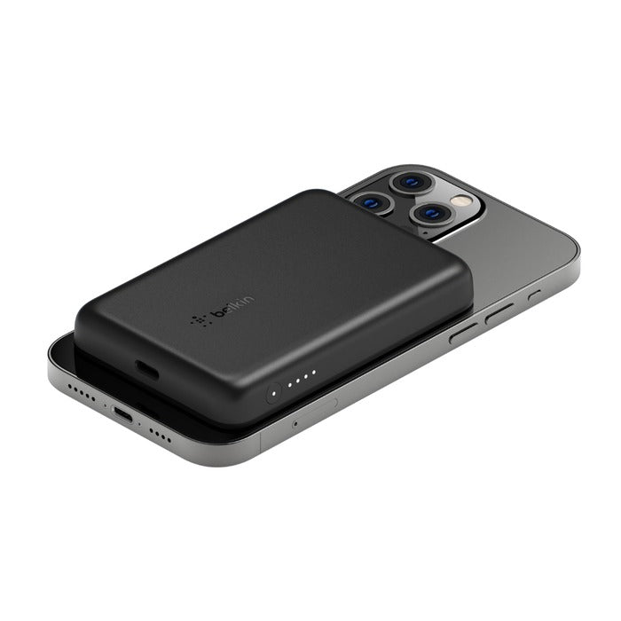 Belkin BOOST UP CHARGE Magnetic Wireless Power Bank with MagSafe - Black (Refurbished)